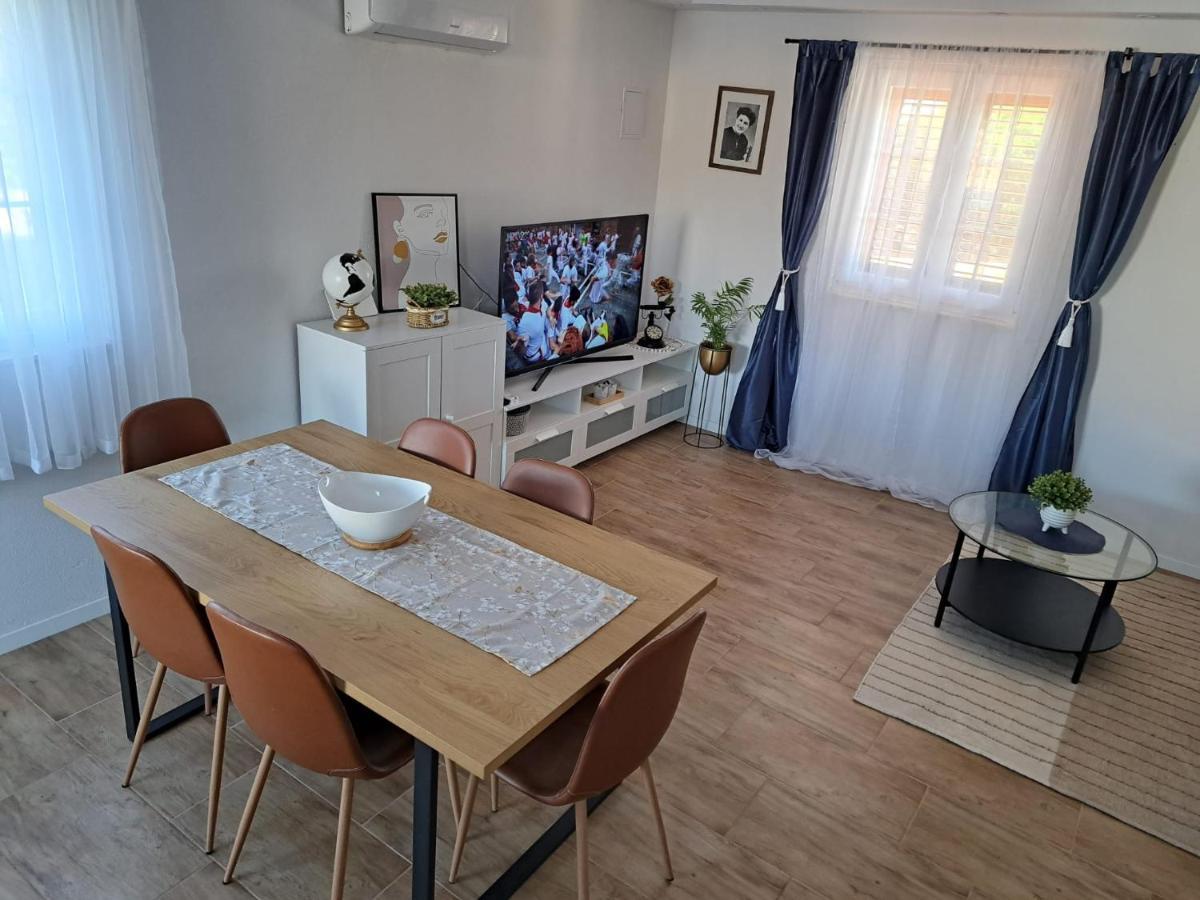 Villa Venkin Dvor Novalja Eksteriør billede